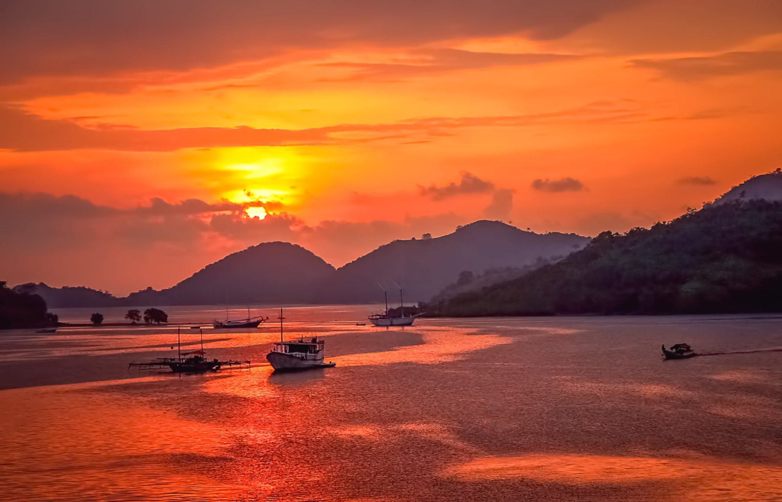 Ha Long Bay
