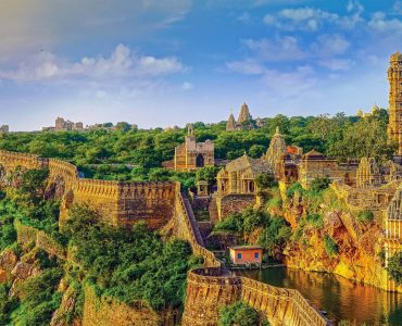 Chittorgarh_Fort_India_2022_Bing_5K_Photo_2880x1800